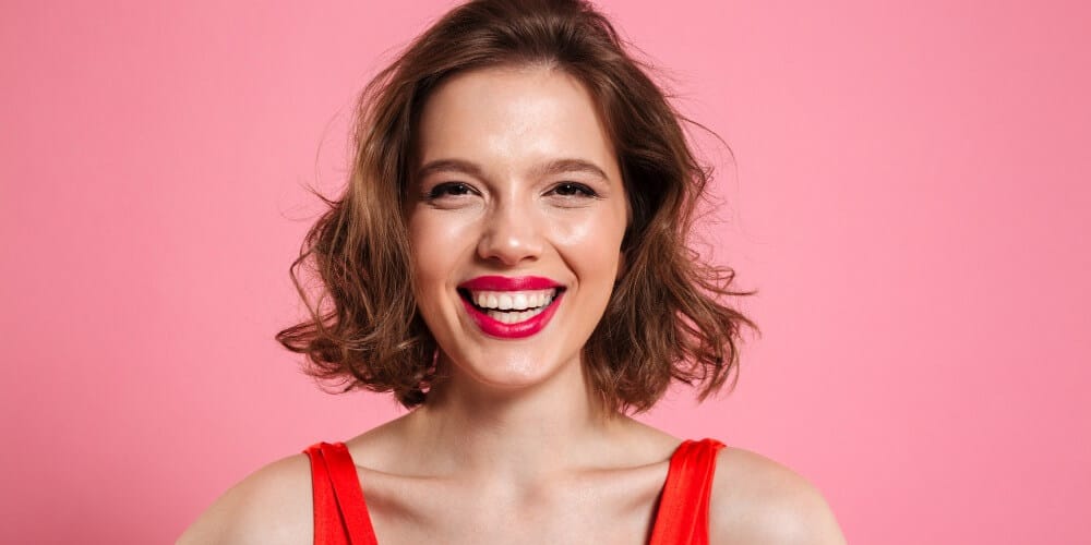 Transformação do Sorriso na Turquia para um Sorriso Natural e Bonito